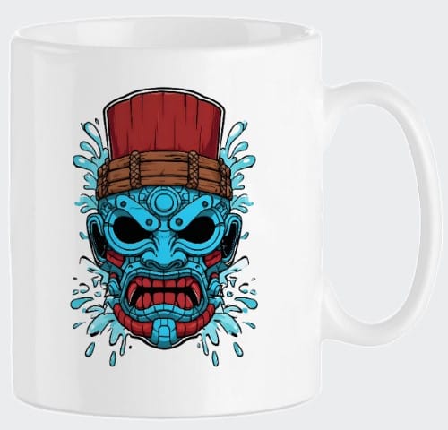 Mug avec un masque tiki crachant de l'eau.